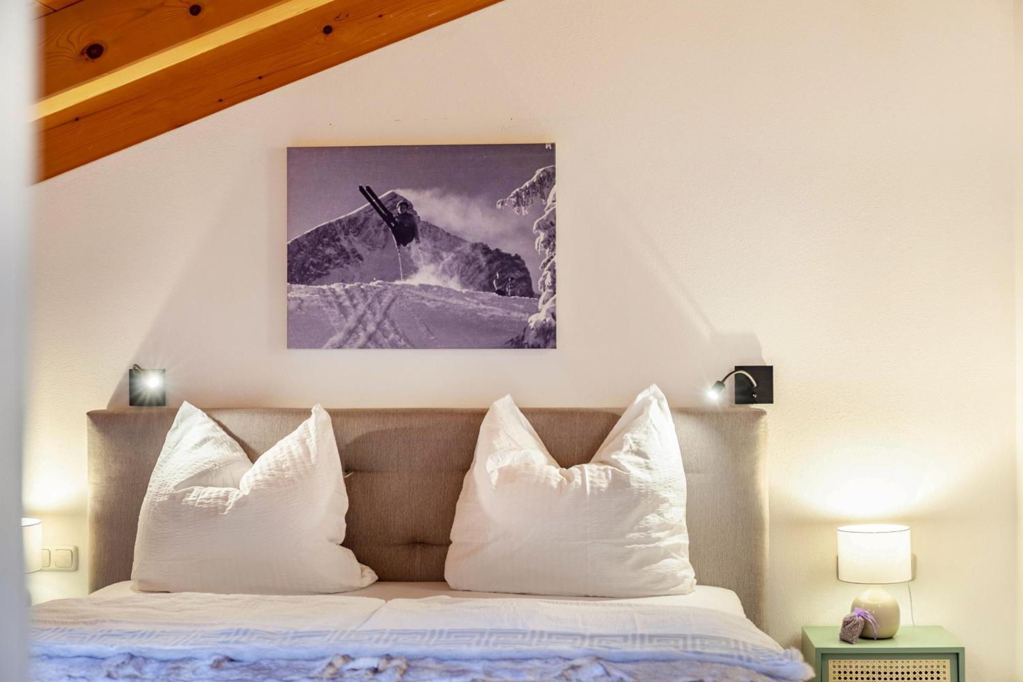 Ferienwohnung Siebzehn35 การ์มิช-พาร์เทนเคียร์เชน ภายนอก รูปภาพ