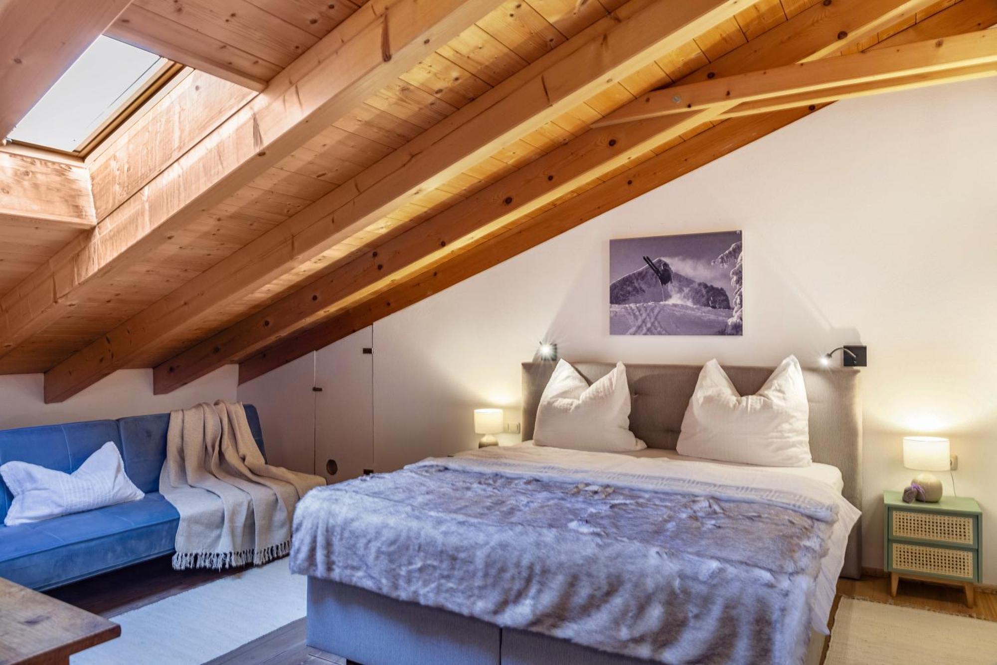 Ferienwohnung Siebzehn35 การ์มิช-พาร์เทนเคียร์เชน ภายนอก รูปภาพ
